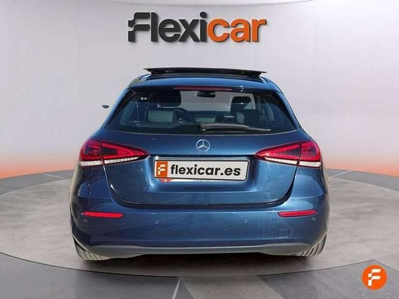 Usado Mercedes A220 136 CV (100 kW) 2019 Azul Berlina