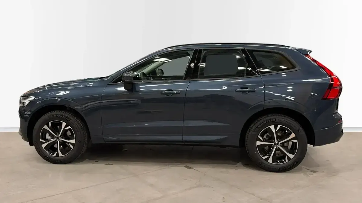 Usado Volvo XC60 Core 250 CV (183 kW) 2026 Azul SUV