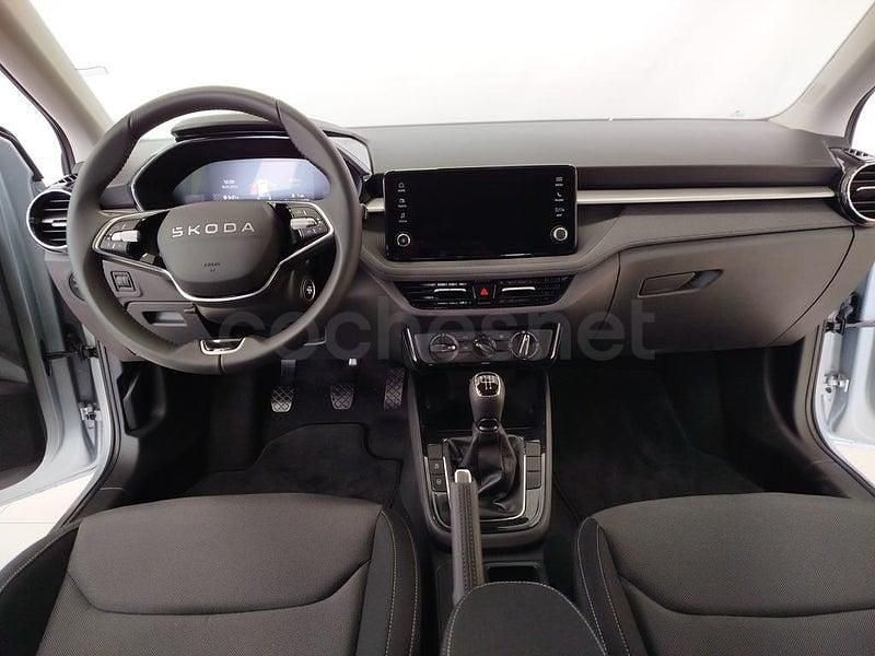 Usado Skoda Fabia Selection 95 HP (69 kW) 2025 Cinzento Sedan