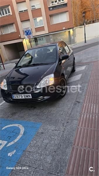 Usado Honda Civic LS 110 CV (80 kW) 2001 Negro Berlina