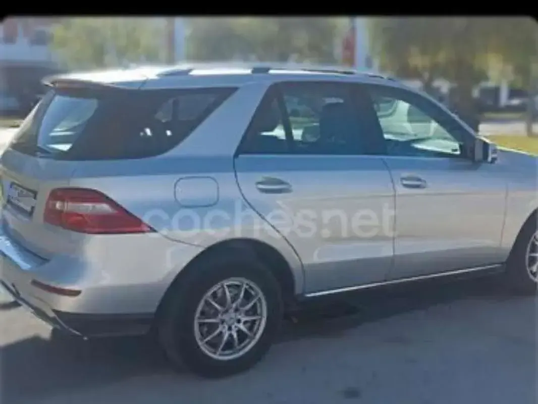 Usado Mercedes ML250 204 CV (150 kW) 2013 Gris SUV