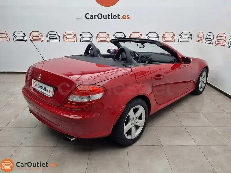 Usado Mercedes SLK200 163 CV (119 kW) 2005 Rojo Descapotable