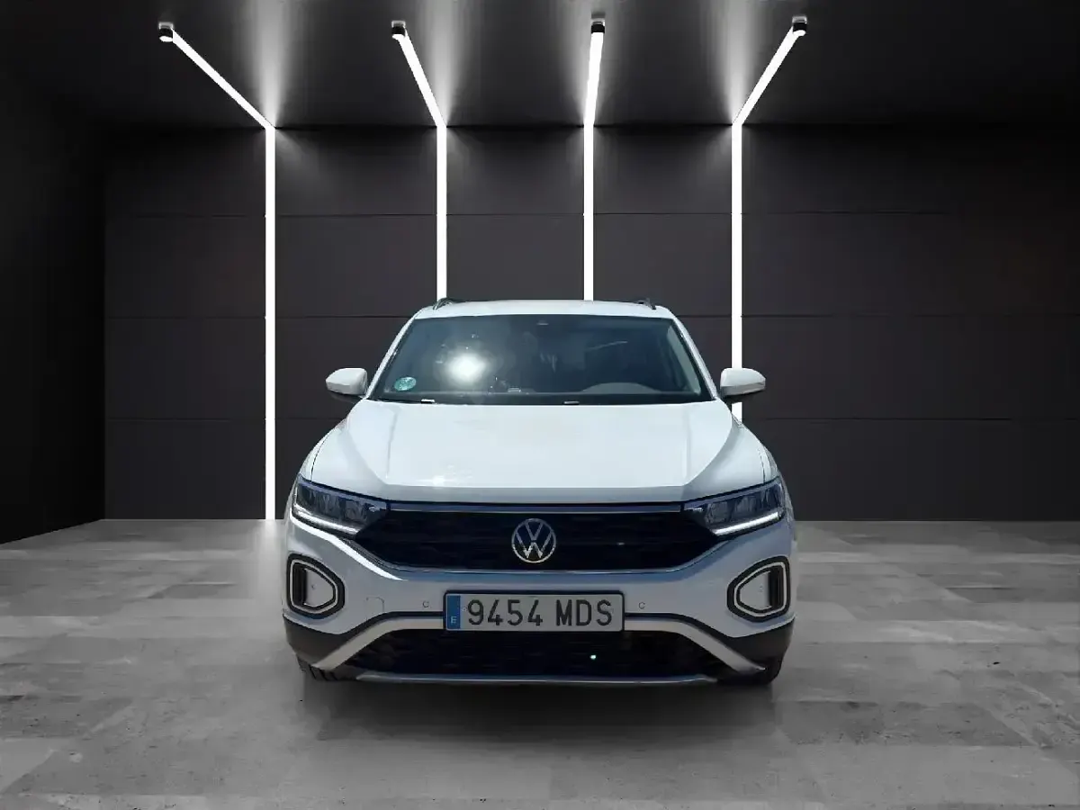 Usado VW T-Roc Life 115 CV (84 kW) 2023 Blanco SUV