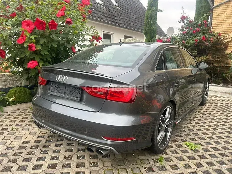 Usado Audi S3 300 CV (220 kW) 2014 Gris / plata Berlina