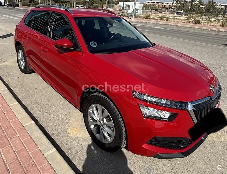 Usado Skoda Kamiq Ambition 110 CV (80 kW) 2022 Rojo SUV