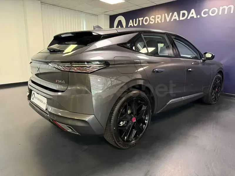 Usado DS Automobiles DS4 Performance 225 CV (165 kW) 2023 Gris / plata SUV