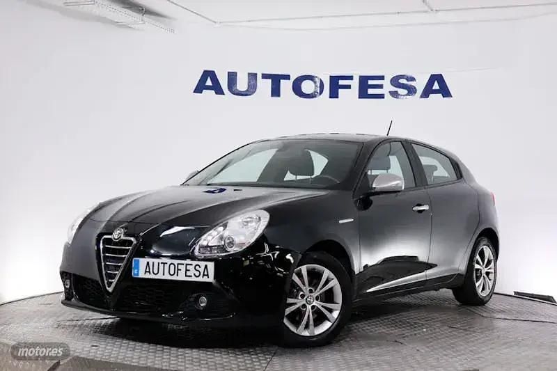 Negro Usado 2013 Alfa Romeo Giulietta Distinctive Utilitario | 8750 € (Precio justo) - Imagen 1/4