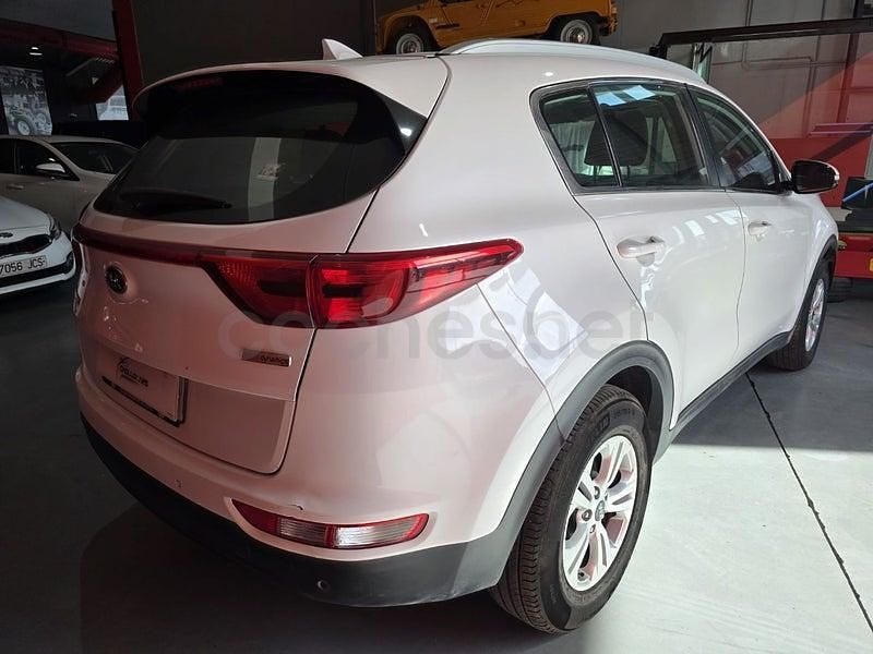 Usado Kia Sportage 115 CV (84 kW) 2018 Blanco SUV