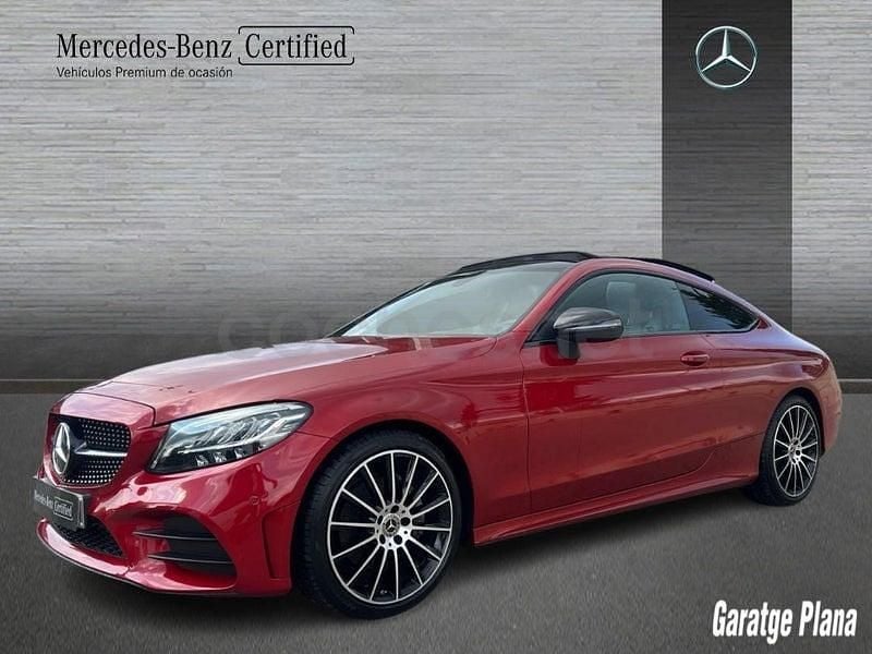 Usado Mercedes C220 194 CV (142 kW) 2021 Rojo Coupe
