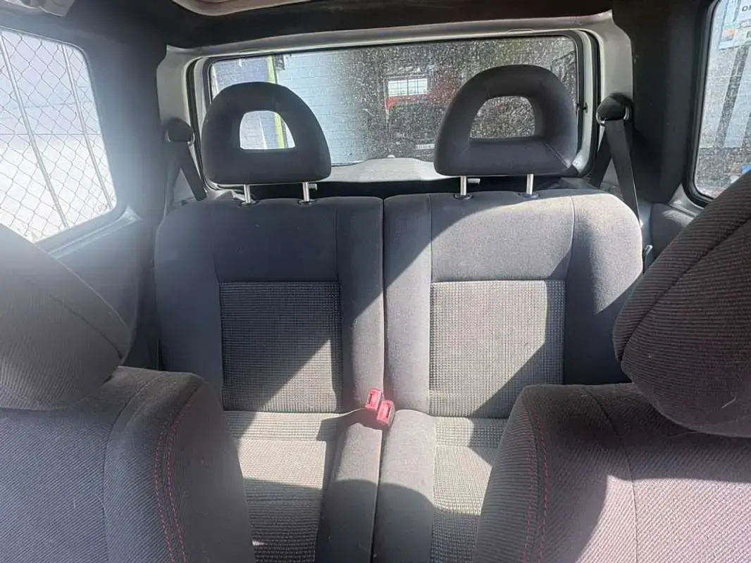 Usado VW Lupo Trendline 75 CV (55 kW) 2002 Gris Utilitario