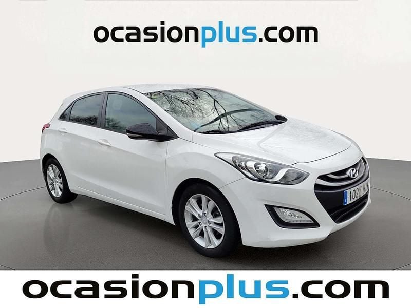 Usado Hyundai i30 GO! 101 CV (74 kW) 2014 Blanco Utilitario