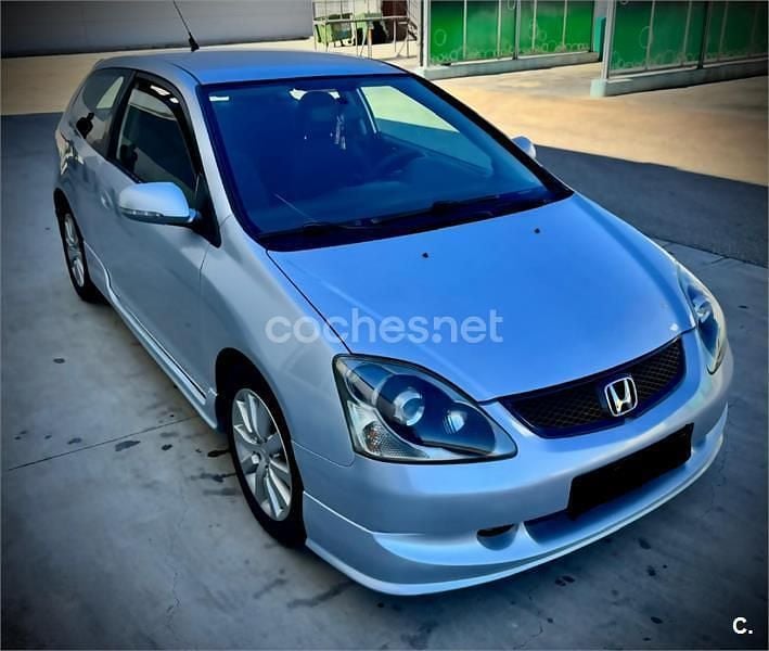 Usado Honda Civic Sport 100 CV (73 kW) 2004 Gris / plata Berlina