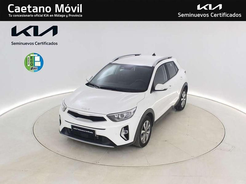 Blanco Usado 2024 Kia Stonic SUV | 18.390 € (Precio justo) - Imagen 1/4