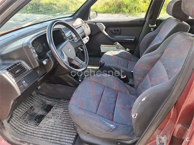 Usado Citroën ZX Tonic 92 CV (67 kW) 1996 Granate Berlina