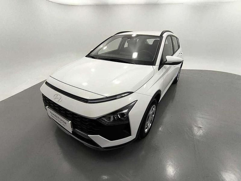 Atlas white Usado 2024 Hyundai Bayon SUV | 16.900 € (Precio justo) - Imagen 1/4