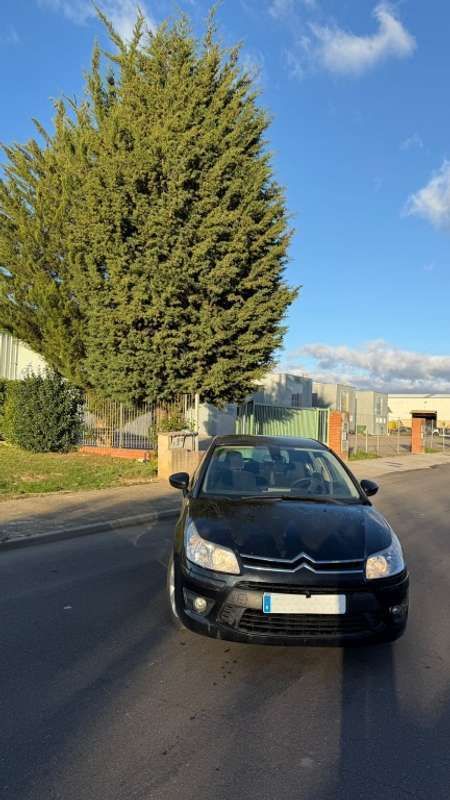 Usado Citroën C4 Exclusive 112 CV (82 kW) 2010 Negro Berlina