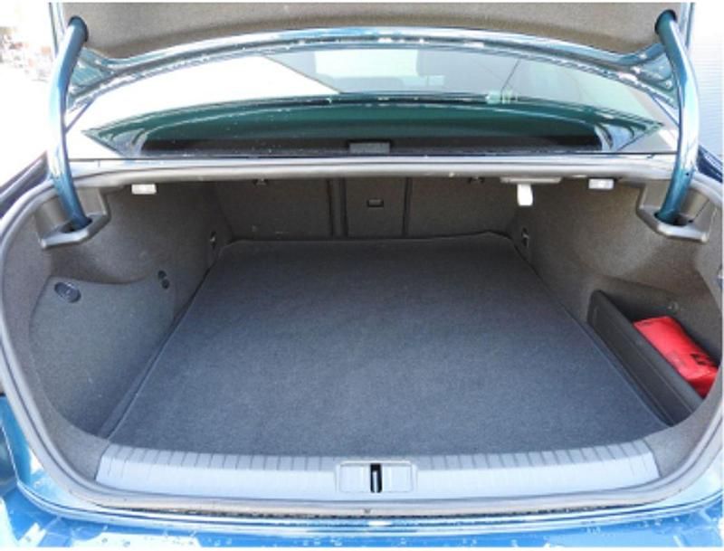 Usado VW Passat GTE 218 CV (160 kW) 2021 Azul metalizado Berlina