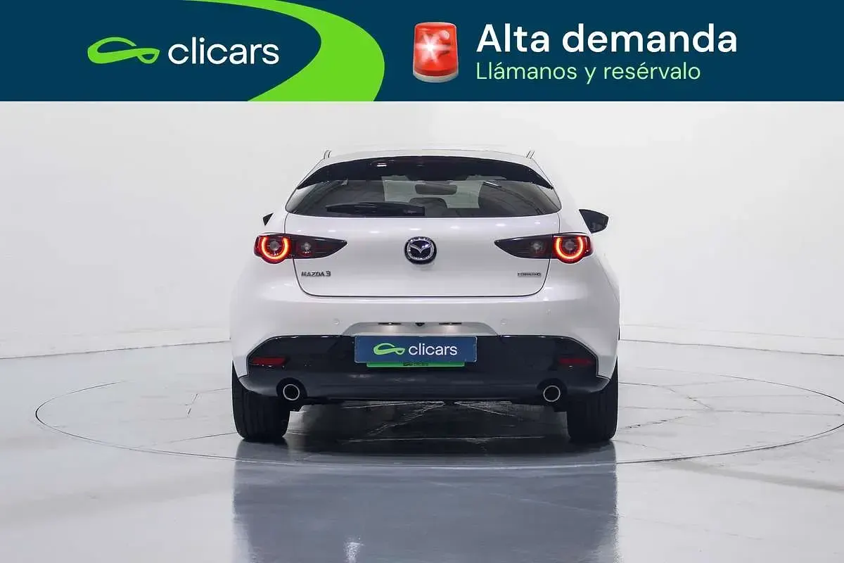 Usado Mazda 3 Homura-Line 122 CV (89 kW) 2022 Blanco Utilitario