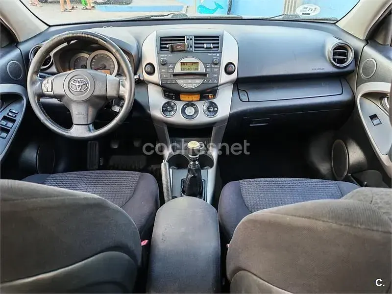 Usado Toyota RAV4 177 CV (130 kW) 2009 Negro SUV