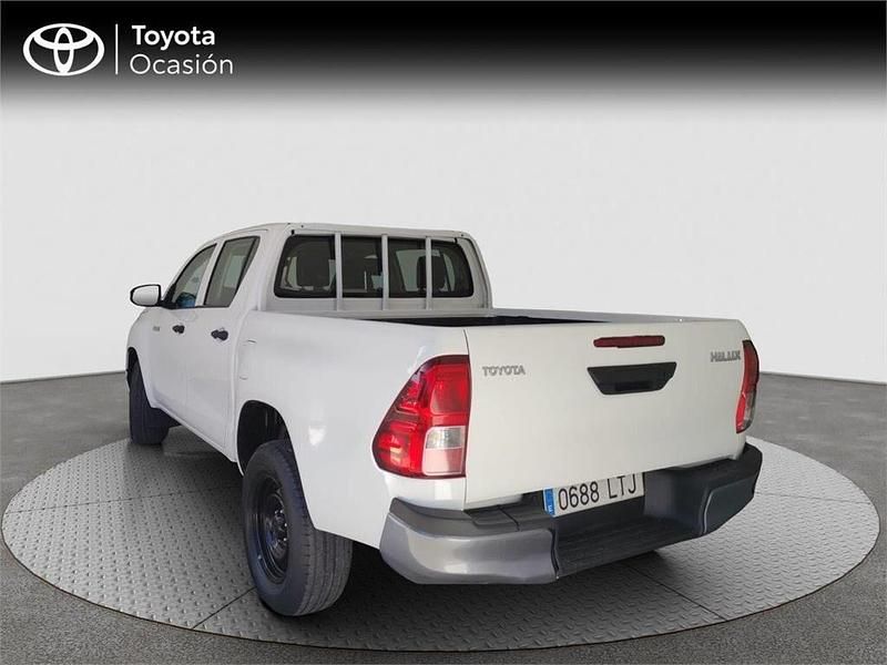 Usado Toyota HiLux 150 CV (110 kW) 2021 Blanco Pickup/Camioneta