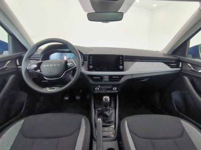 Usado Skoda Kamiq Selection 115 CV (84 kW) 2025 Azul SUV