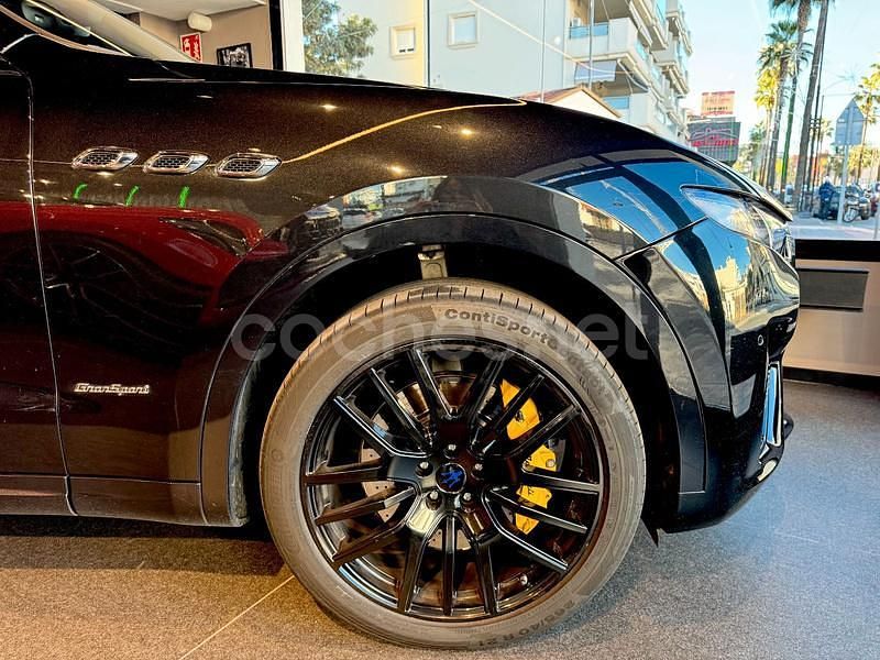 Usado Maserati Levante 430 CV (316 kW) 2018 Negro SUV