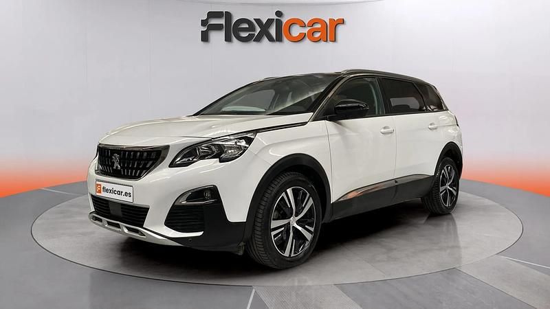 Usado Peugeot 5008 Allure 131 CV (96 kW) 2021 Blanco Monovolumen