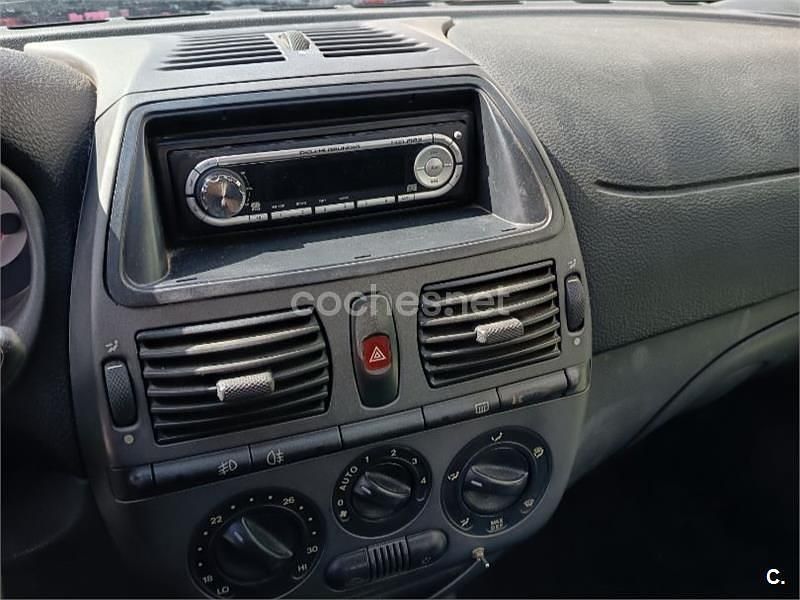 Usado Fiat Brava 103 CV (75 kW) 2000 Rojo Utilitario