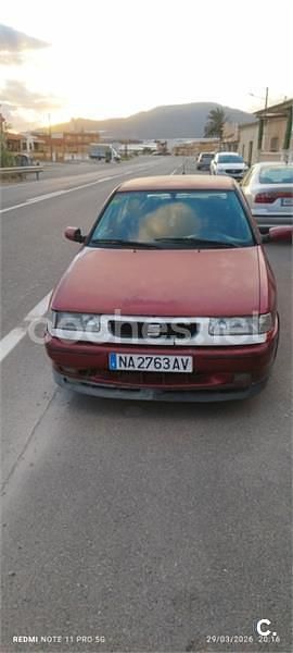 Usado Seat Toledo SE 90 CV (66 kW) 1998 Rojo Berlina