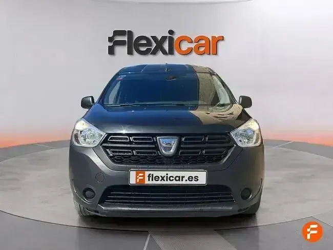 Usado Dacia Dokker Essentiel 95 CV (69 kW) 2020 Negro Monovolumen