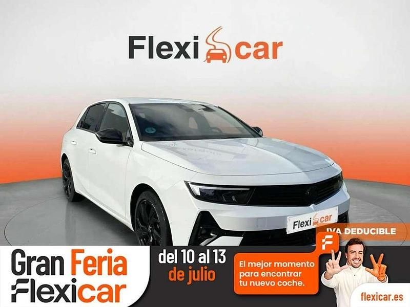 Blanco Usado 2023 Opel Astra Berlina | 15.470 € (Buen precio) - Imagen 1/4