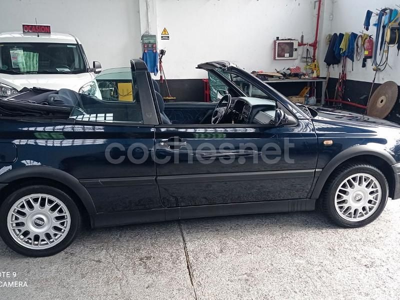 Usado VW Golf Cabriolet 115 CV (84 kW) 1995 Negro Descapotable