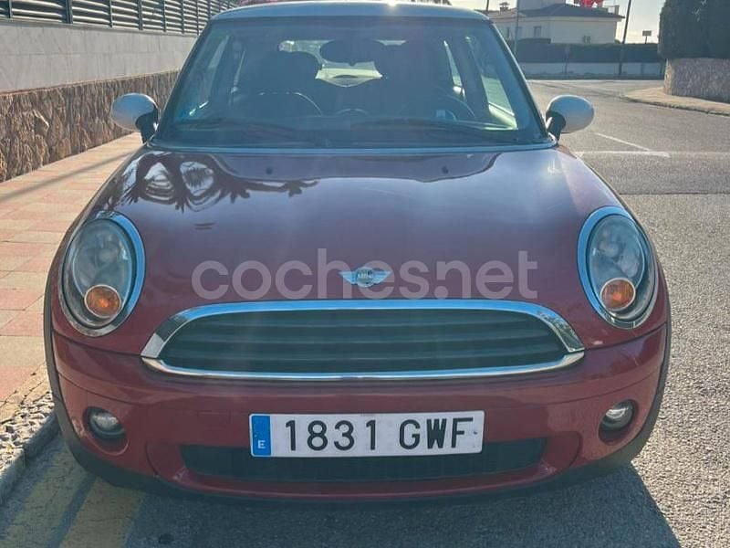 Usado Mini ONE 98 CV (72 kW) 2010 Rojo Utilitario
