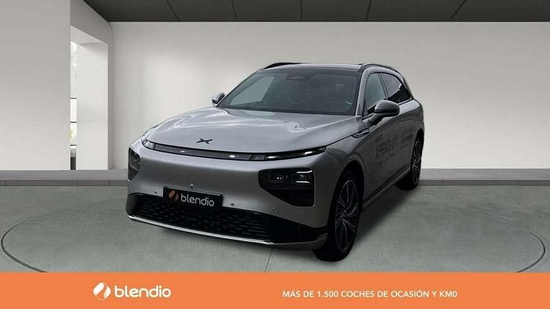 Plateado Usado 2025 XPENG G9 SUV | 64.860 € - Imagen 1/4