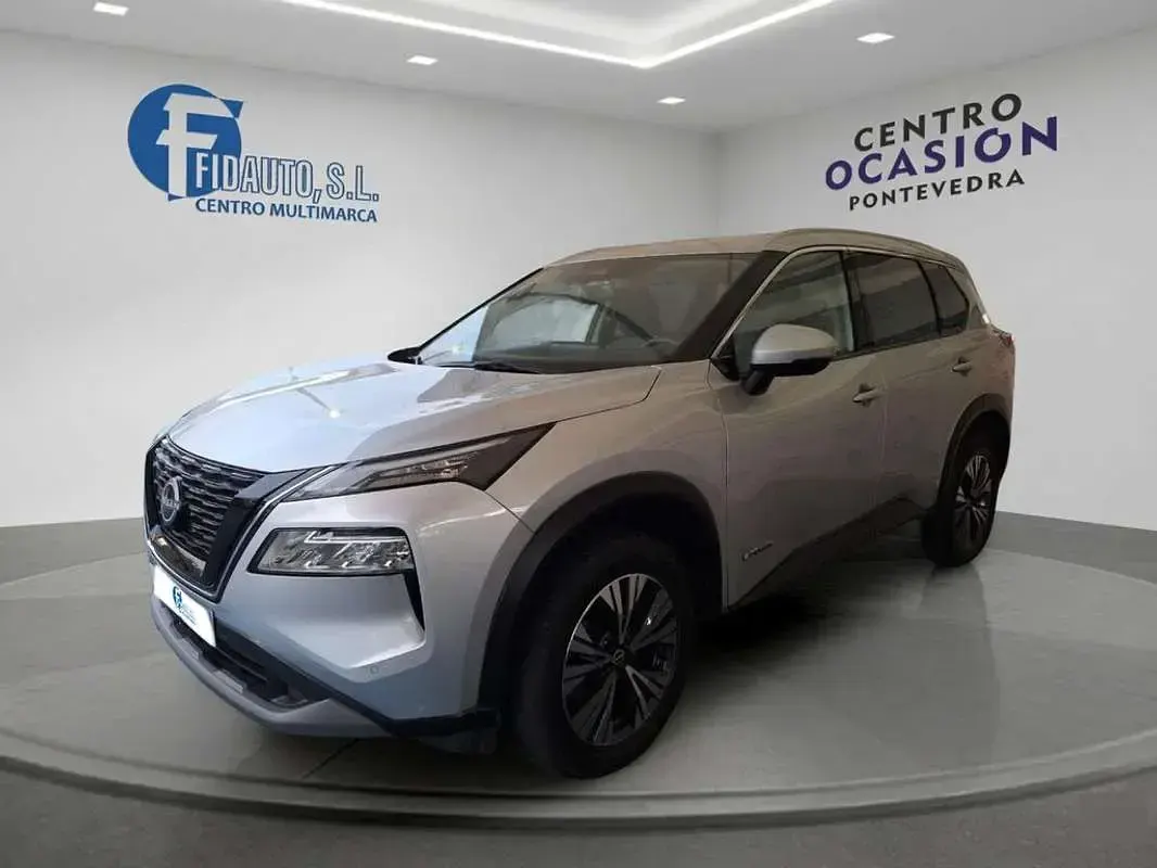 Usado Nissan X-Trail N-Connecta 204 CV (150 kW) 2024 Gris / plata SUV