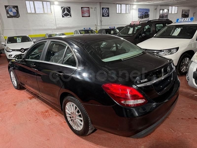 Usado Mercedes C200 136 CV (100 kW) 2016 Negro Berlina