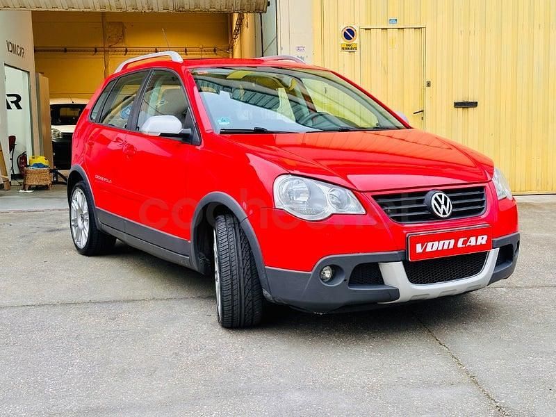 Usado VW Polo Cross 80 CV (58 kW) 2007 Rojo Utilitario