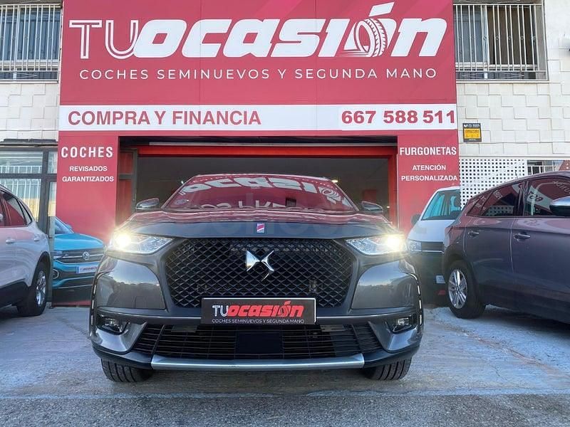 Usado DS Automobiles DS7 Crossback 130 CV (95 kW) 2022 Gris / plata SUV