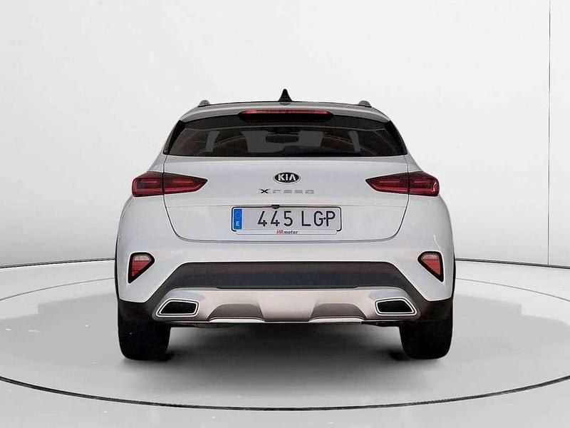 Usado Kia XCeed 137 CV (100 kW) 2020 Blanco SUV