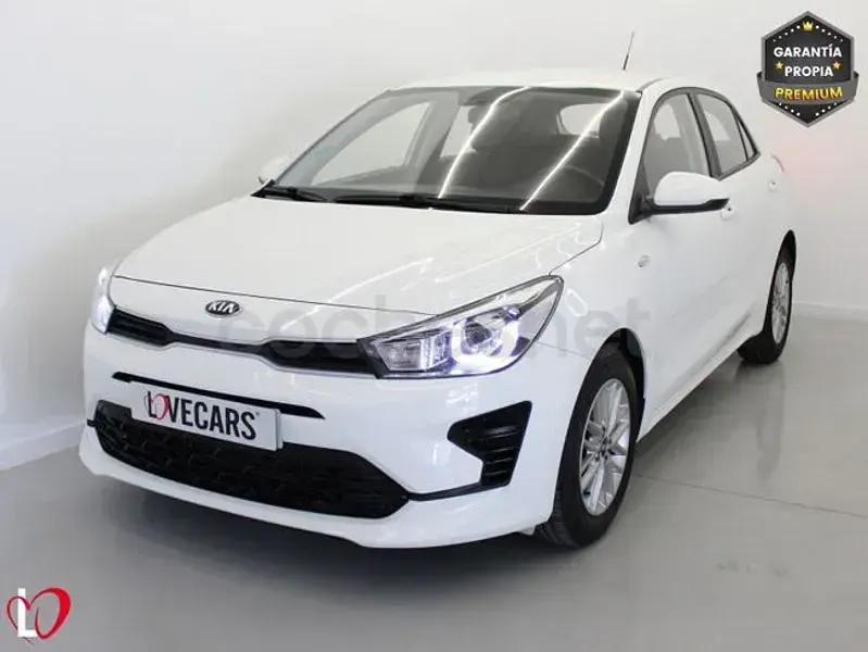 Usado Kia Rio 84 CV (61 kW) 2021 Blanco Berlina