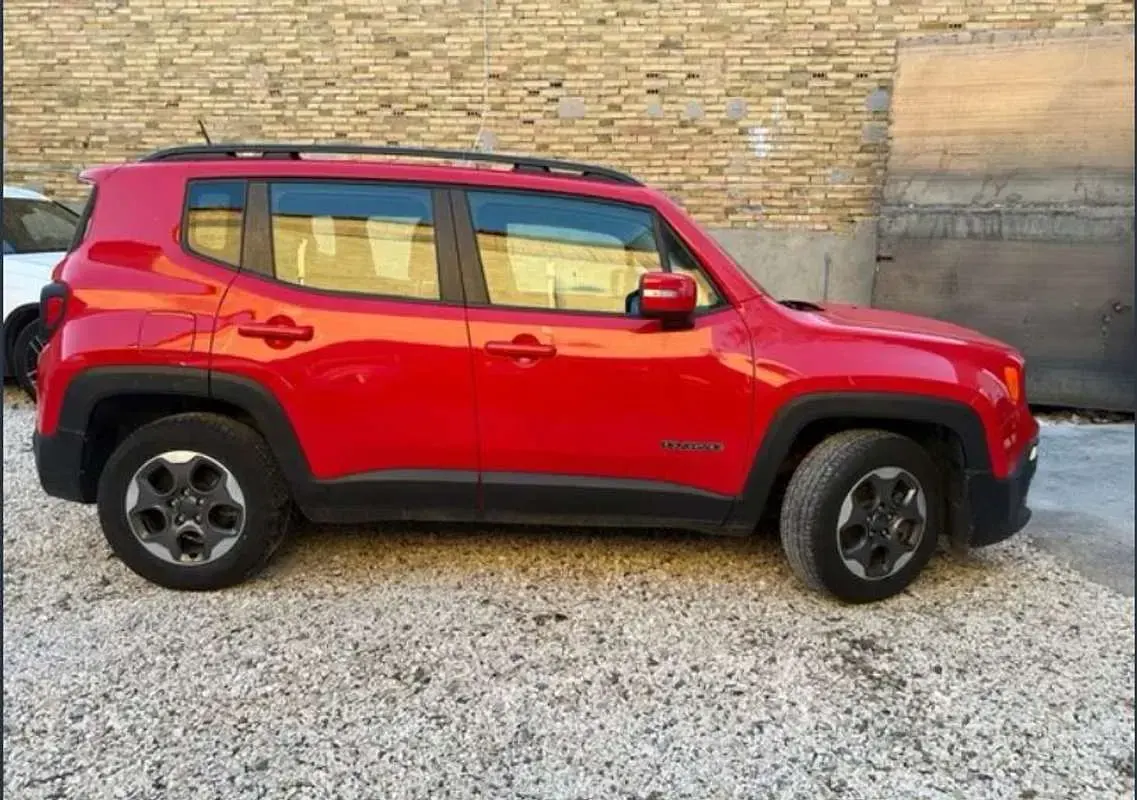 Begagnad Jeep Renegade Limited 140 HK (102 kW) 2016 Röd SUV