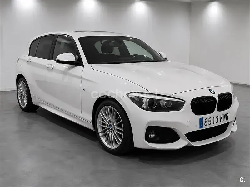 Usado BMW 118 Comfort Edition 150 CV (110 kW) 2019 Blanco Berlina