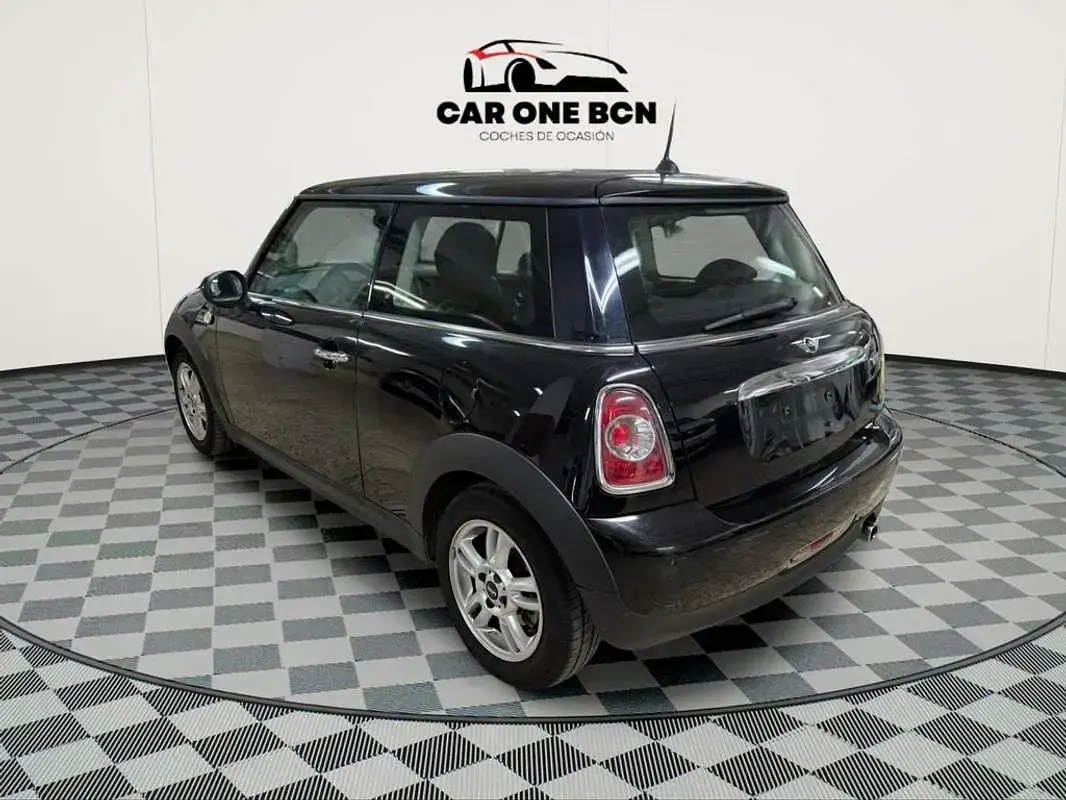 Usado Mini ONE 98 CV (72 kW) 2014 Negro Utilitario