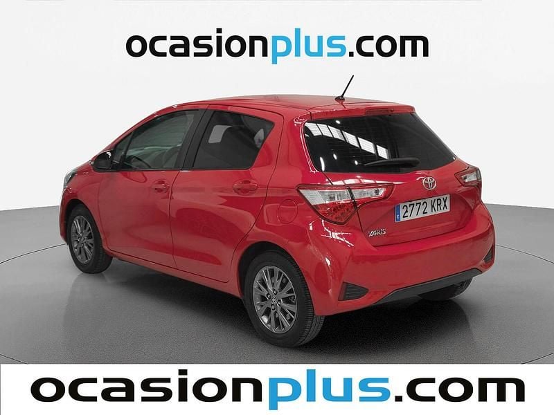 Usado Toyota Yaris Active 69 CV (50 kW) 2018 Rojo