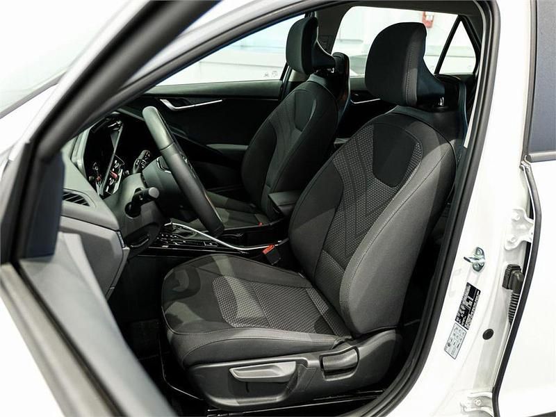 Usado Kia Niro 129 CV (94 kW) 2025 Blanco SUV