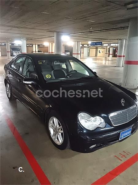 Usado Mercedes C180 Elegance 143 CV (105 kW) 2004 Negro Berlina