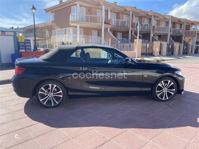 Negro Usado 2016 BMW 220 Descapotable | 21.750 € (Precio justo) - Imagen 1/4