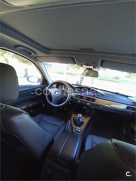 Usado BMW 318 143 CV (105 kW) 2010 Gris / plata Berlina