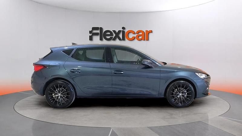 Używany Seat Leon Style 150 KM (110 kW) 2023 Szary Sedan/Limuzyna