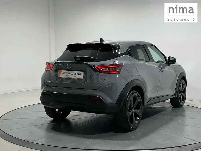 Usado Nissan Juke Tekna 114 CV (83 kW) 2025 Gris / plata SUV